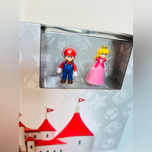 Super Mario Bros Mushroom Kingdom Castle Playset w/ Mini Mario and Peach Figure - Picture 2 of 5